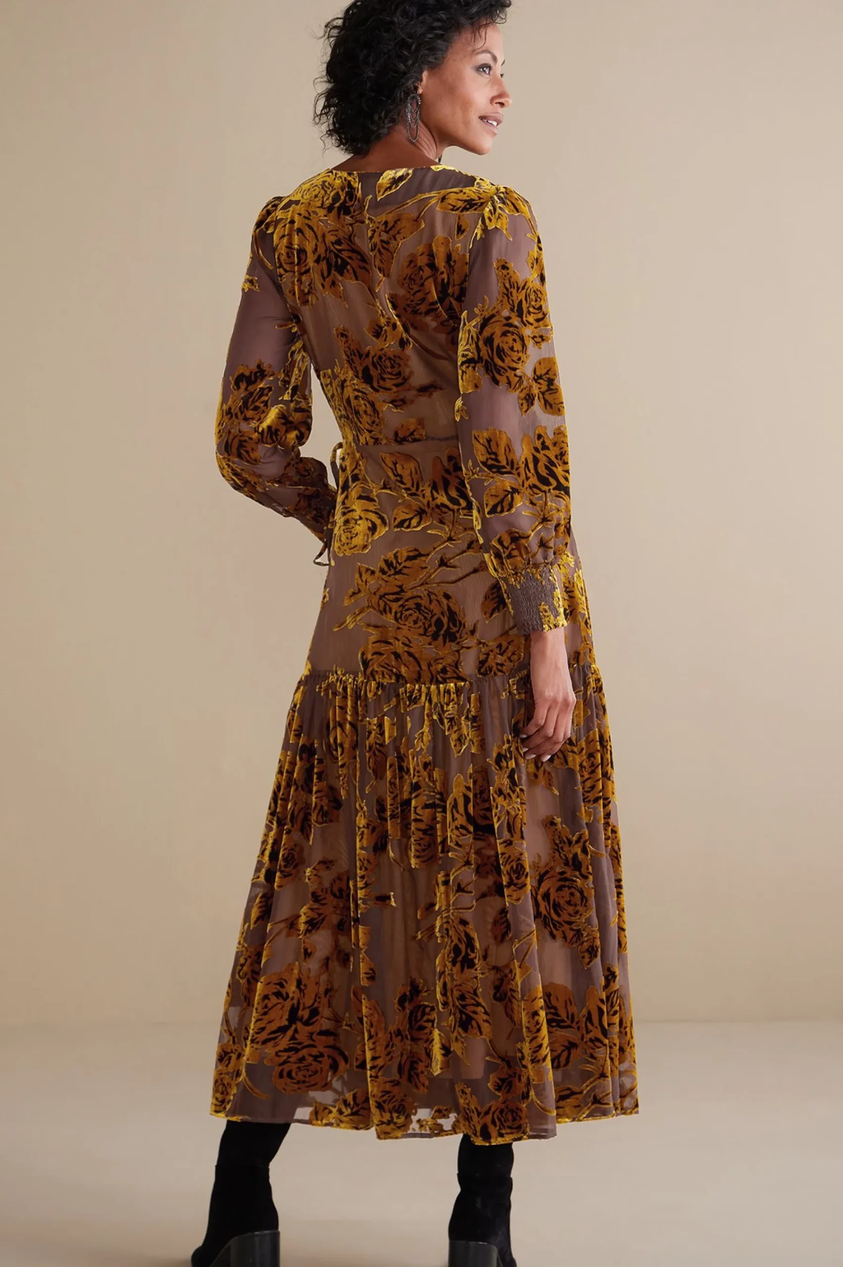 Feminine Flourish|EVelvet Styles-Soft Surroundings Jamila Velvet Dress Neutral Floral