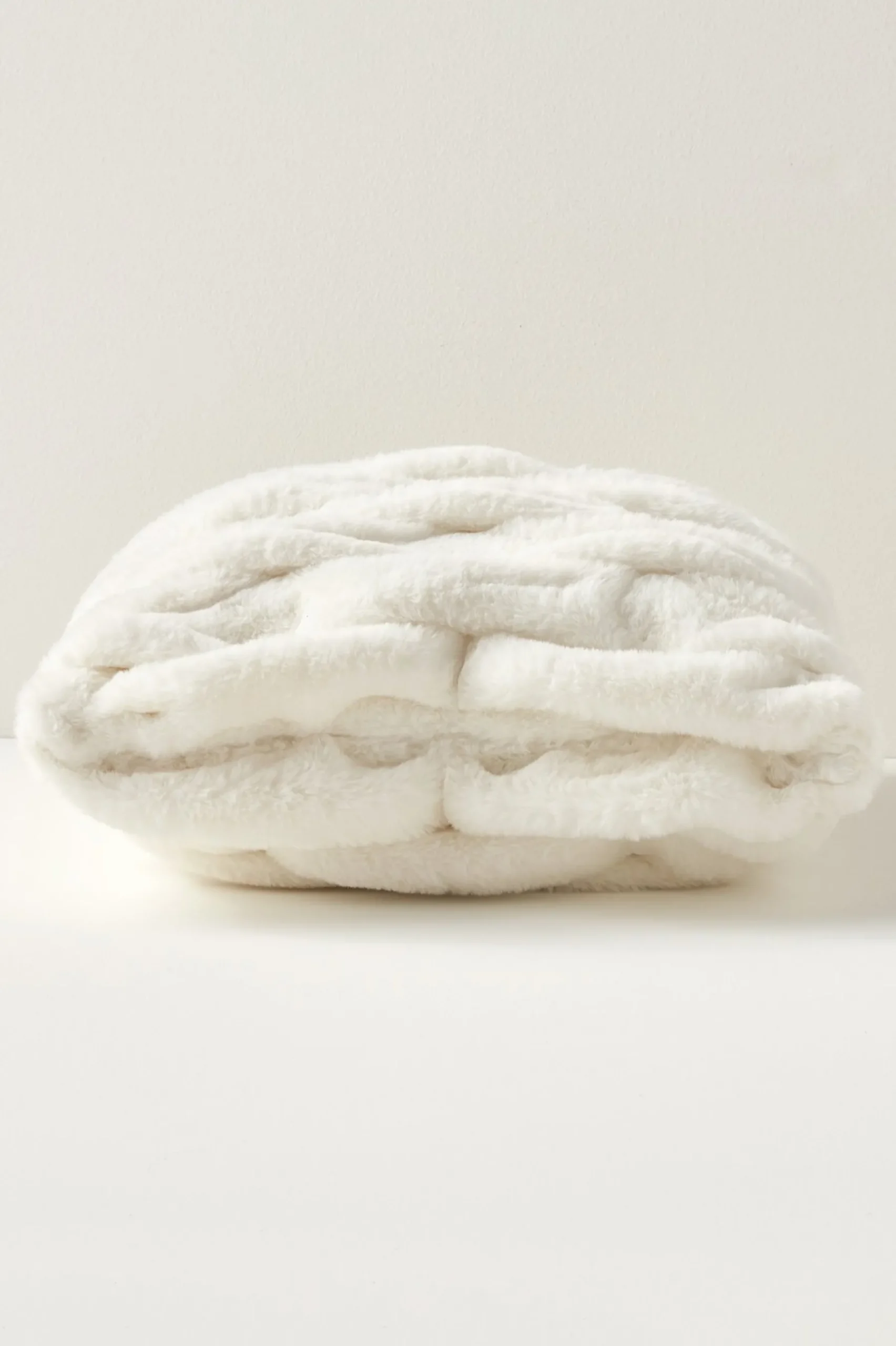 Bedding Essentials|pillows-Soft Surroundings La Parisienne Faux Fur Pillow Snow Leopard