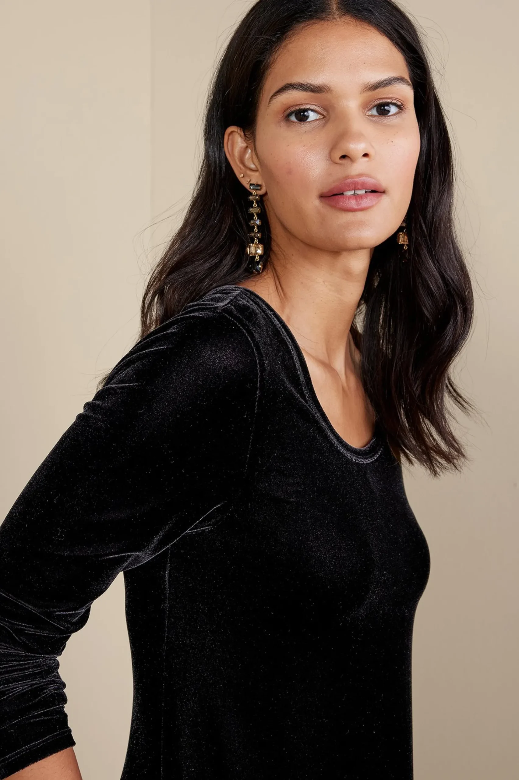 Feminine Flourish|EVelvet Styles-Soft Surroundings Santiago Stretch Velvet Dress Black