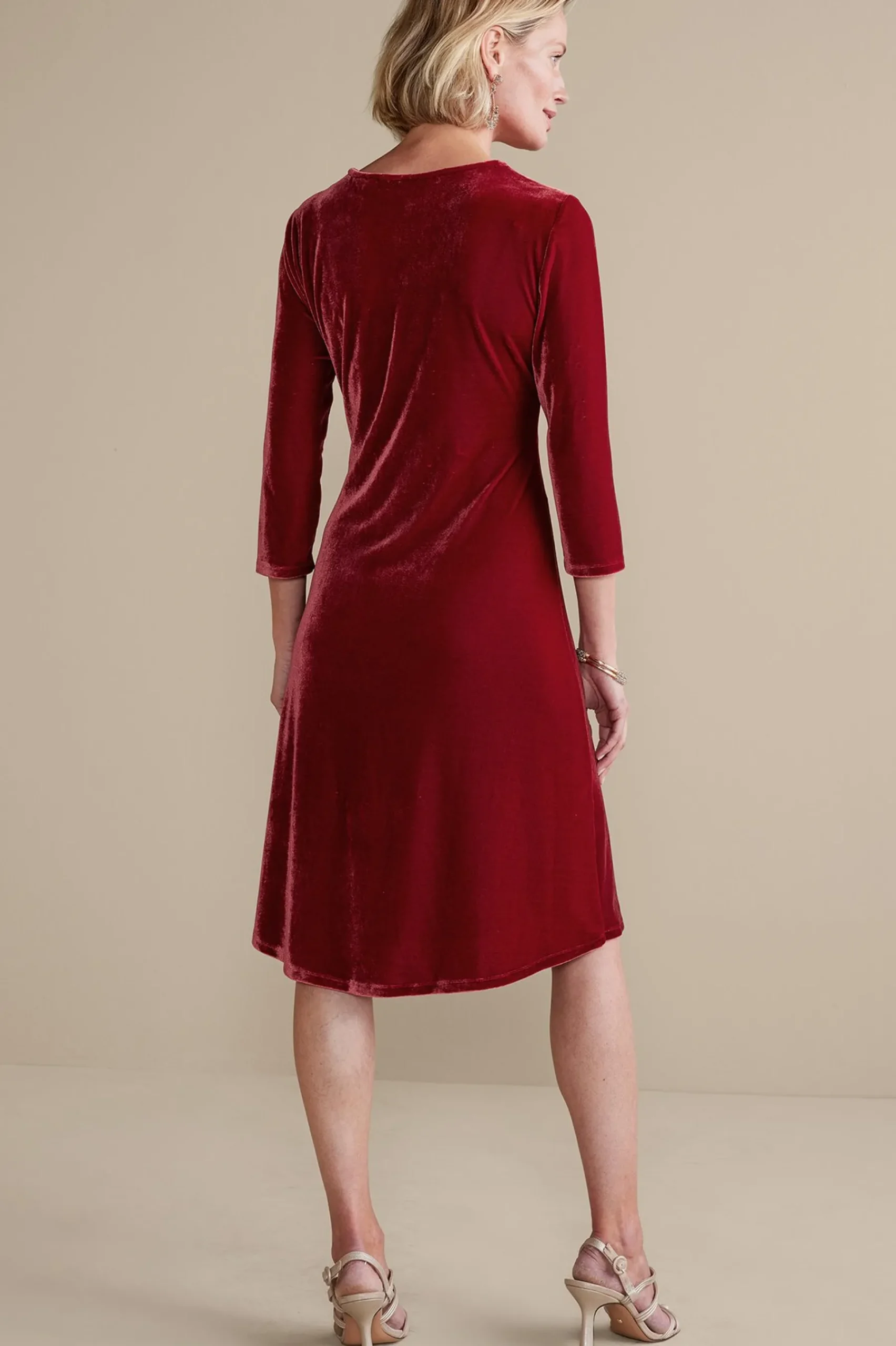 Feminine Flourish|EVelvet Styles-Soft Surroundings Velvet Hyannis Dress Red Dahlia